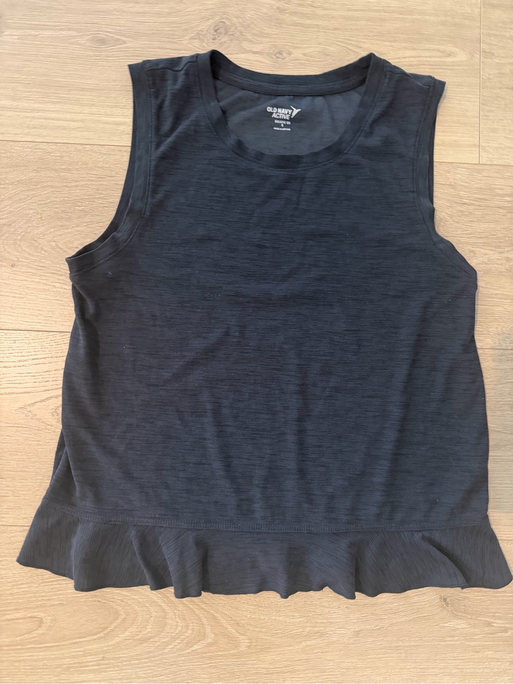 Old Navy Black Ruffle-Hem Sleeveless Tank size small